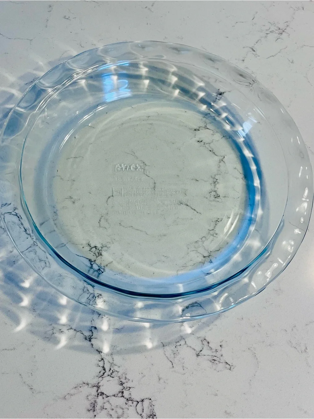 Pyrex C-209 clear glass pie dish plate scalloped, fluted edges 9.5”